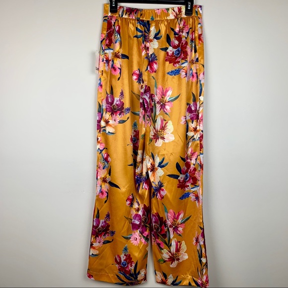 🔥BAR III🔥Floral-Print Wide Leg Pants Pockets Small NWT - Picture 3 of 3